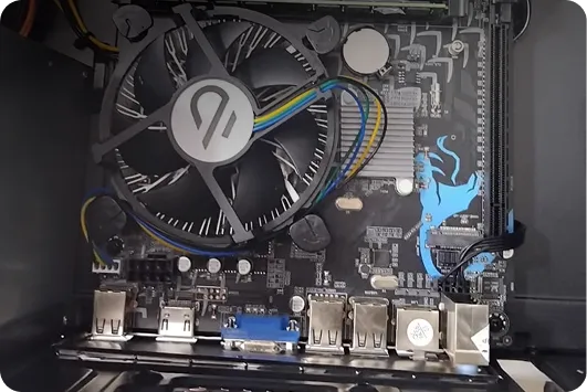 Conserto e manutenção de computador desktop